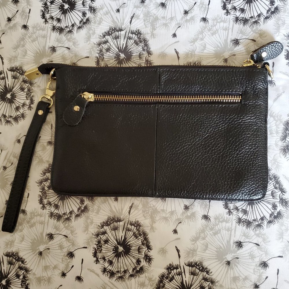BLACK LEATHER WRISTLET NWOT